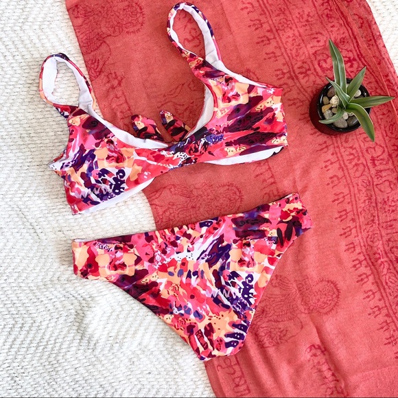 Bikini Top And Bottom Set Multicolor Size Medium - Picture 4 of 15